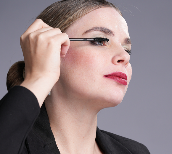 Lash Out Loud: Elevate Your Look with Bolver’s Game-Changing Mascara